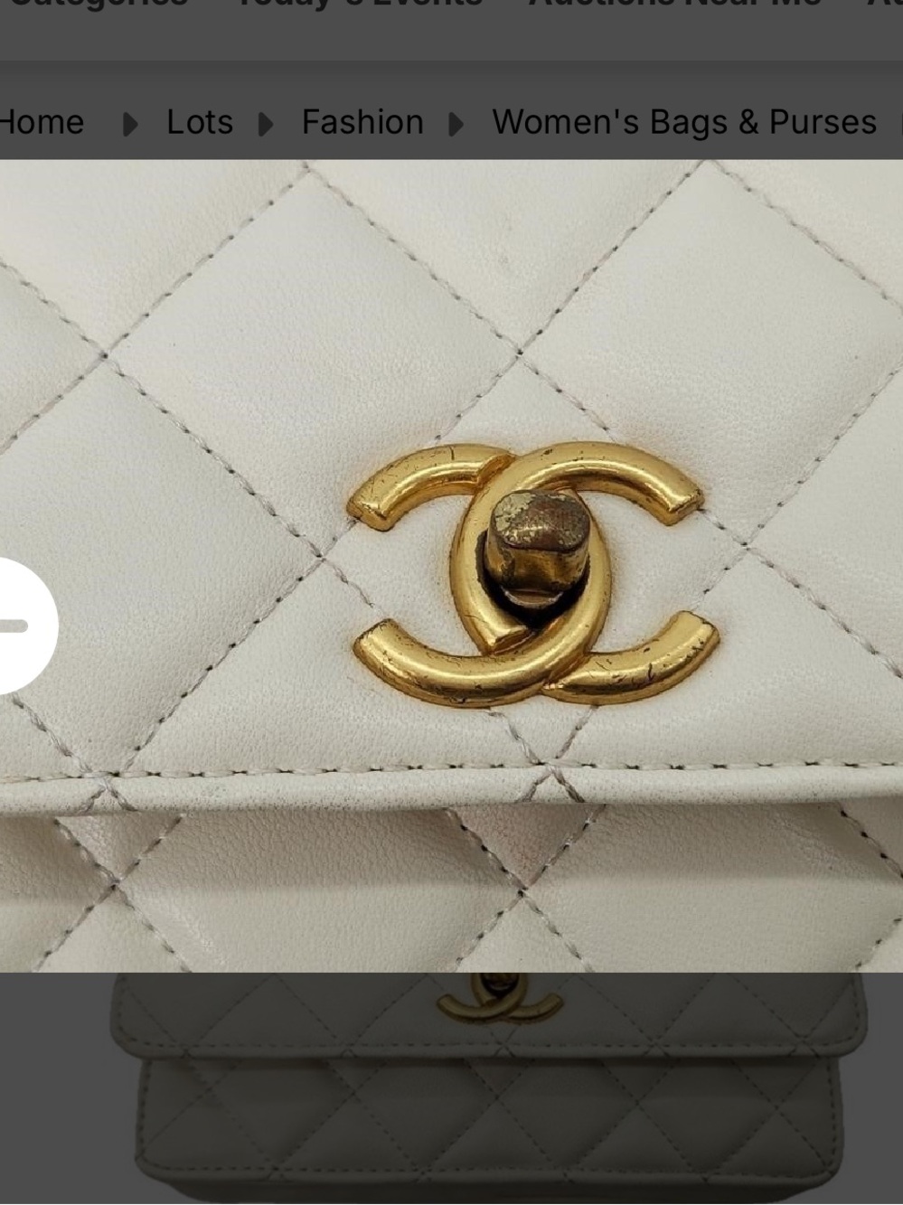 CHANEL Cream Quilted Shoulder Bag with Gold CC Turnlock